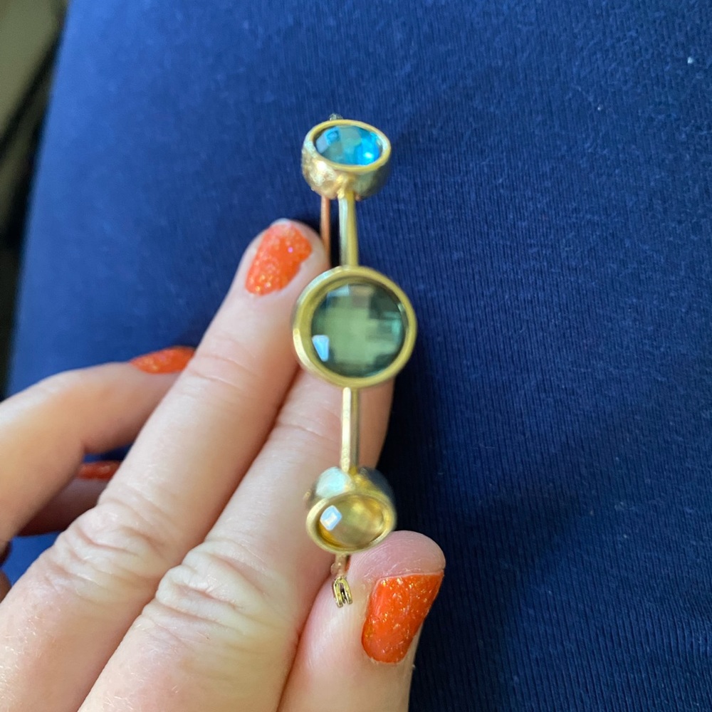 Costume Jewelry - Picture 2 of 3